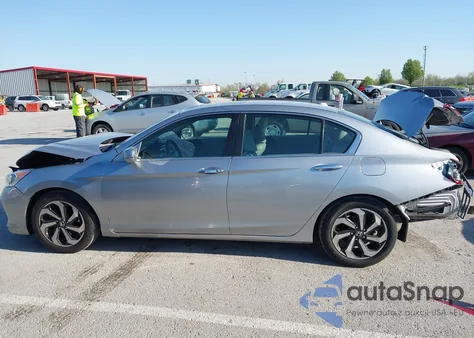 2017 Honda Accord Ex-L z USA, uszkodzony, nr VIN 1HGCR2F98HA073936